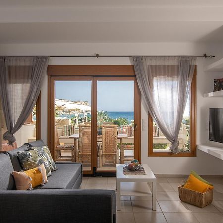 Beachfront Green Apt-Ligaria Beach Bagian luar foto
