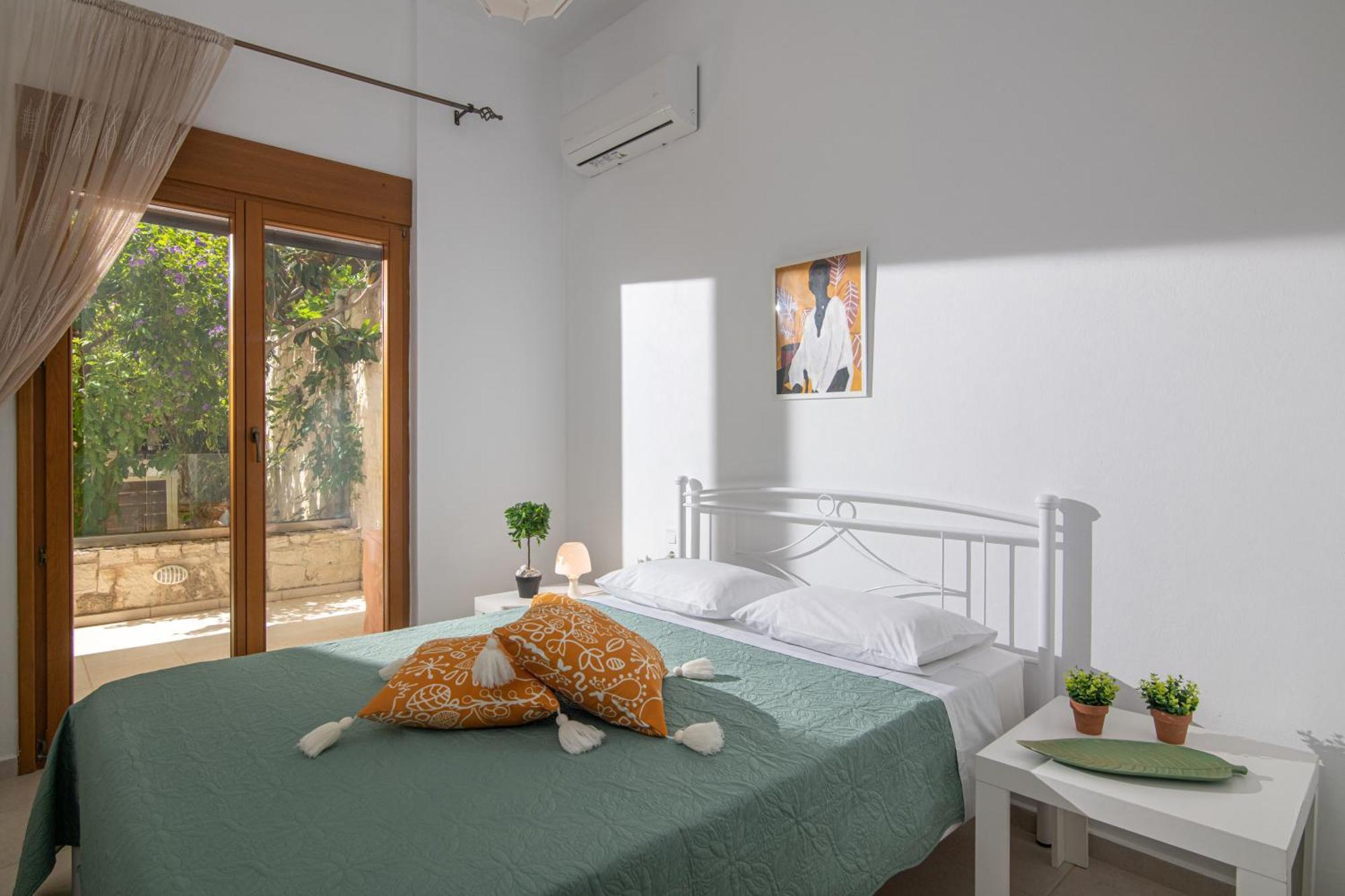 Beachfront Green Apt-Ligaria Beach Bagian luar foto