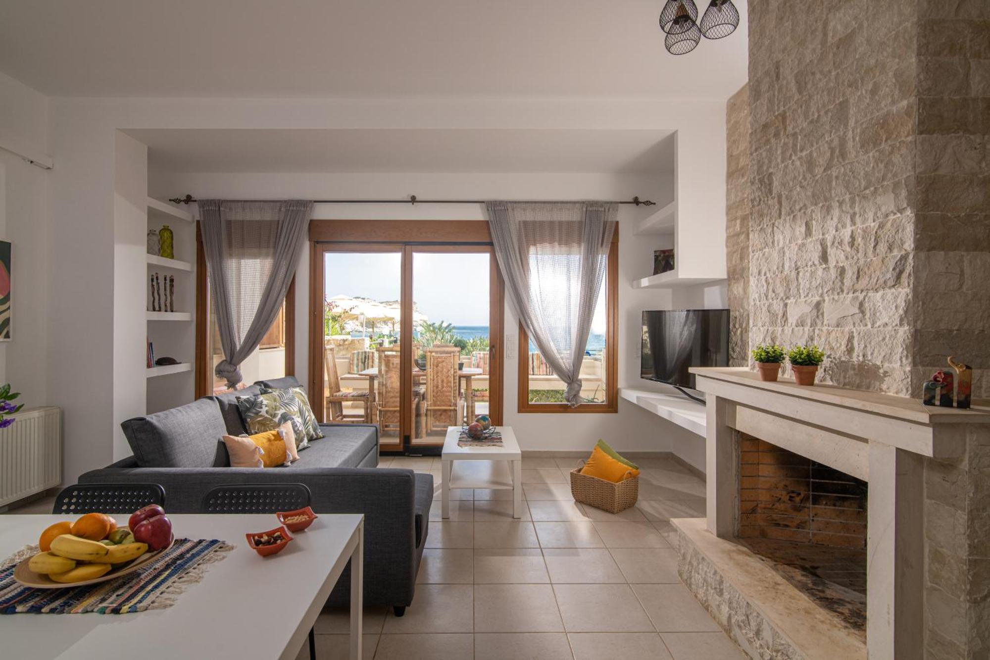Beachfront Green Apt-Ligaria Beach Bagian luar foto